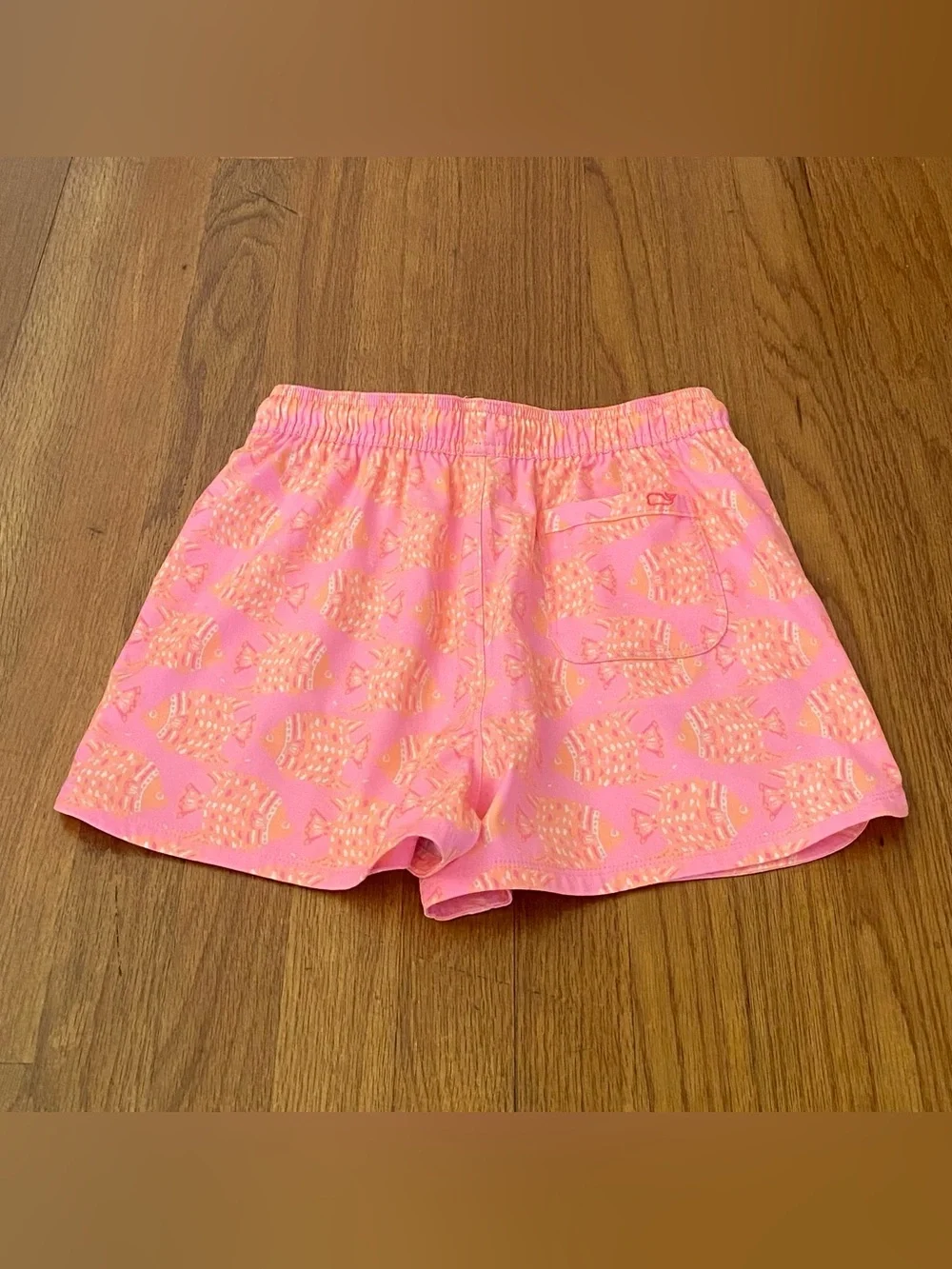 Vineyard Vines Performance Chappy Fish Neon Rosa Girls Shorts